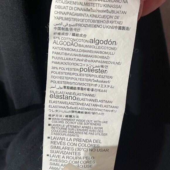 Under Armour black long sleeve crew neck shirt  Multicolor logo Heat gear sizeYL - Picture 6 of 7